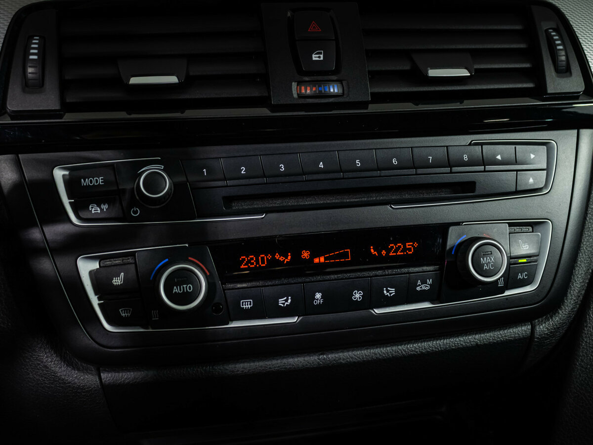 Купить BMW 3 серии Gran Turismo 320i xDrive VI (F3x), 2015, 125 500 км, фото №13