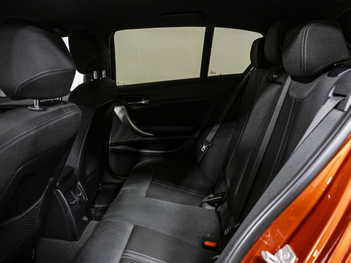 Купить BMW 1 серии 118i II (F20/F21) Рестайлинг 2, 2019, 81 926 км, фото №13